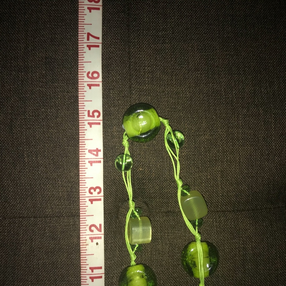 Gorgeous Green Chuns Fashion Necklace - Picture 3 of 3